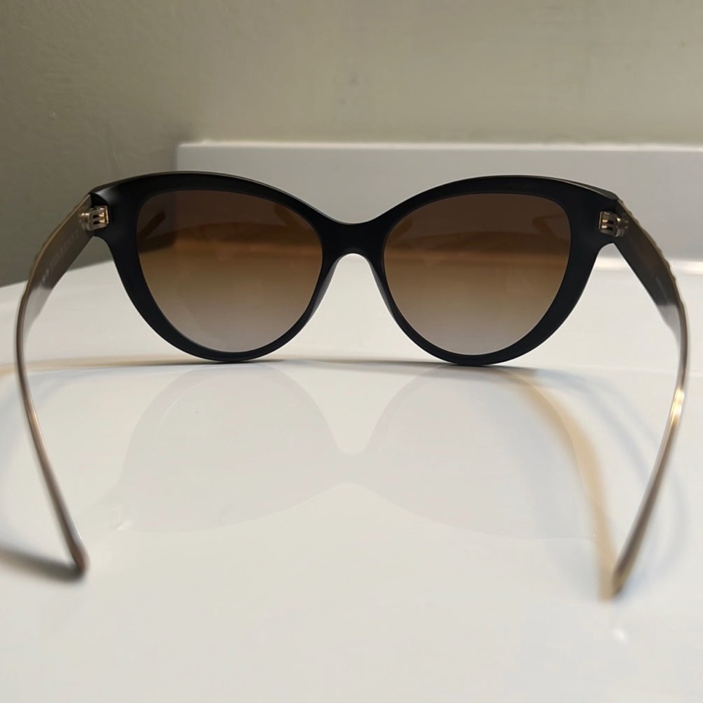 Burberry Sunglasses - Picture 8 of 11